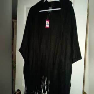 NWT Vince Camuto soft knitted topper #wrap / #shawl with hood and pockets